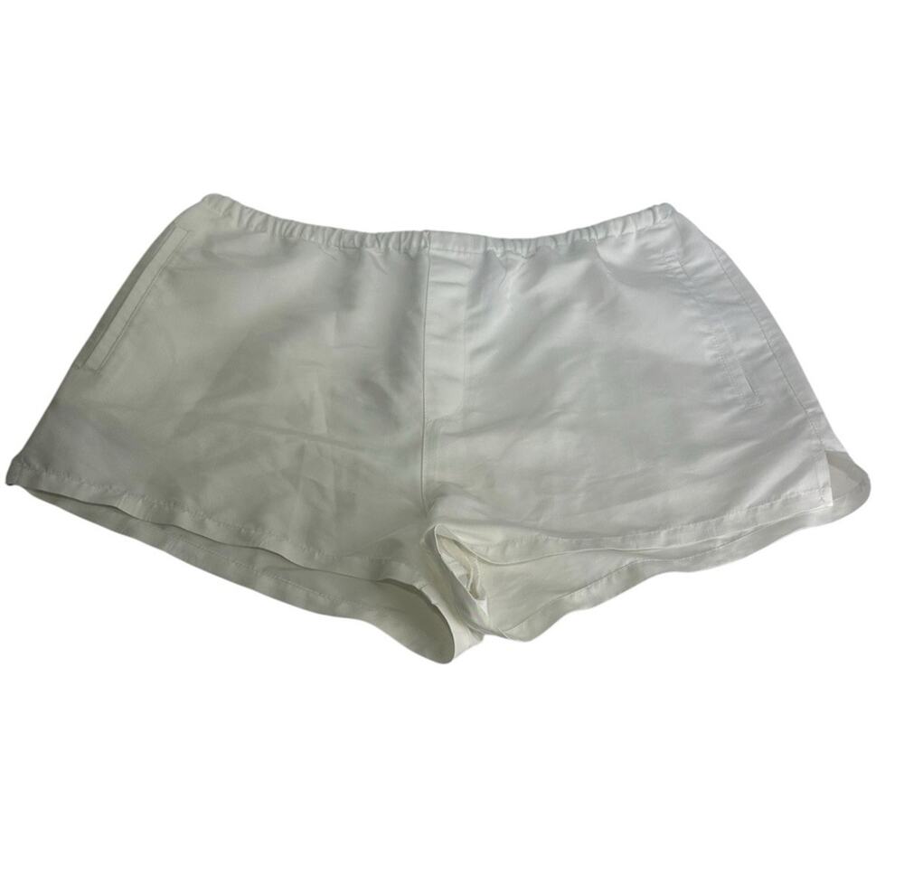 St. John Collection White Pull On Shorts Drawstring Waist Pockets
